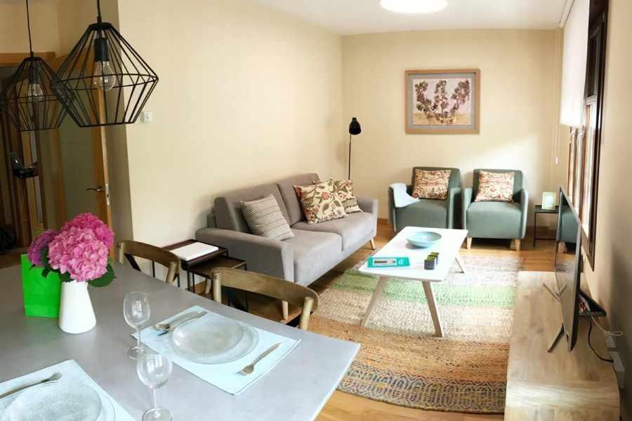 Apartamentos Venuntiempo Vut1217Asvut1As 利亚内斯 外观 照片